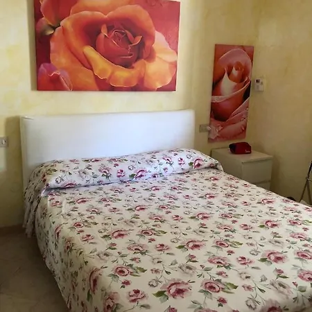 Sole Con Giardino E Piscina Διαμέρισμα